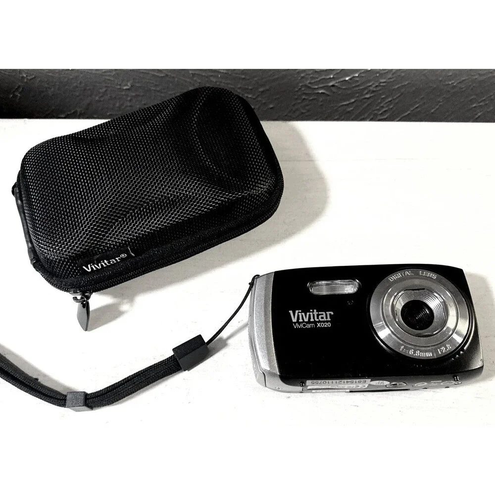 Vivitar Vivicam X020 10.1MP Compact Digital Camera And Case - Tested